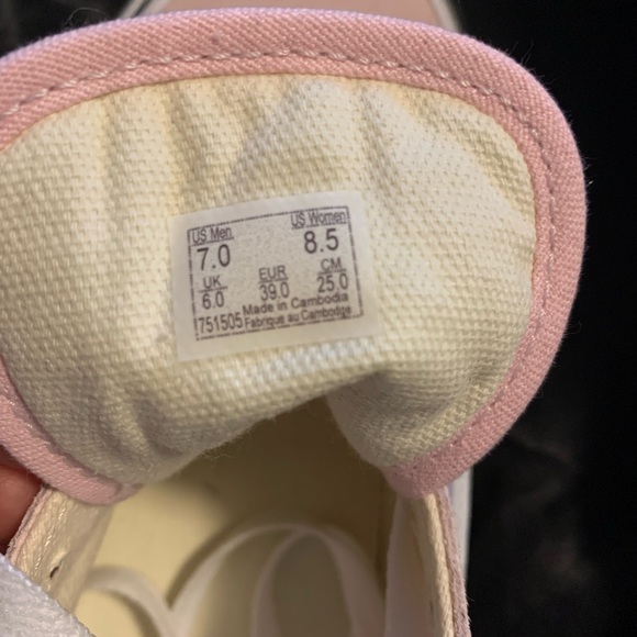 Vans Old Skool Blushing/True White Men Sz 7 Women Sz 8.5 Brand New with Box - Picture 3 of 3